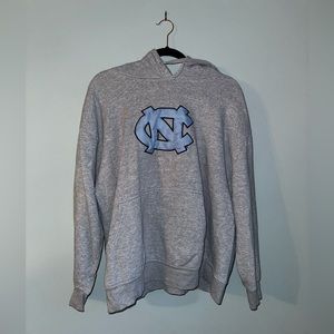 Grey North Carolina Tar Heels sweatshirt/hoodie.
